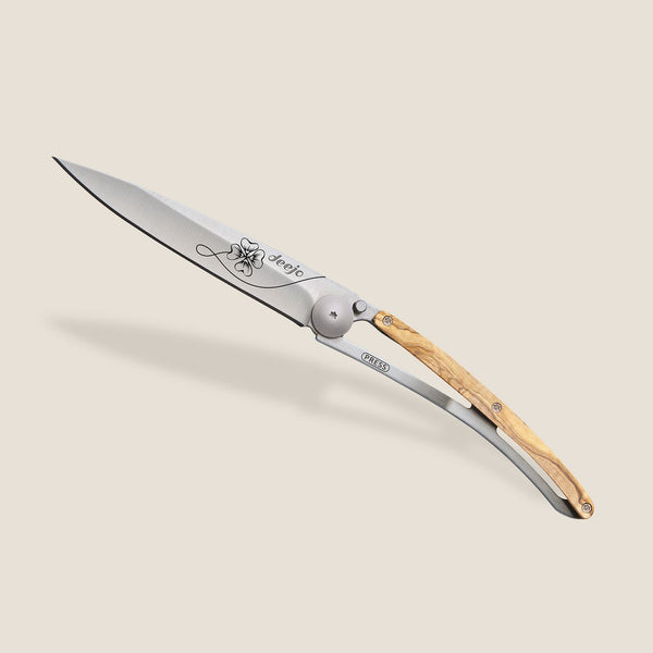 37g Knife Olive Wood | Lucky Charm