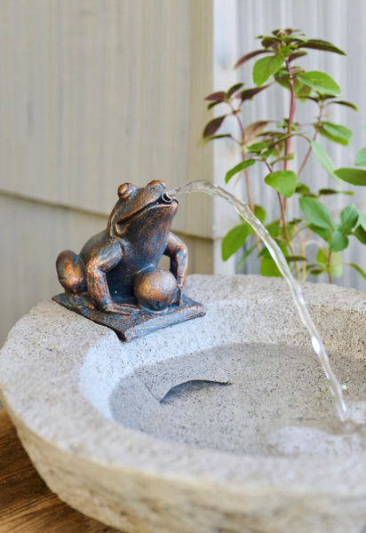Resin Fountain with Frog, 6' Cord (includes Pump Kit)