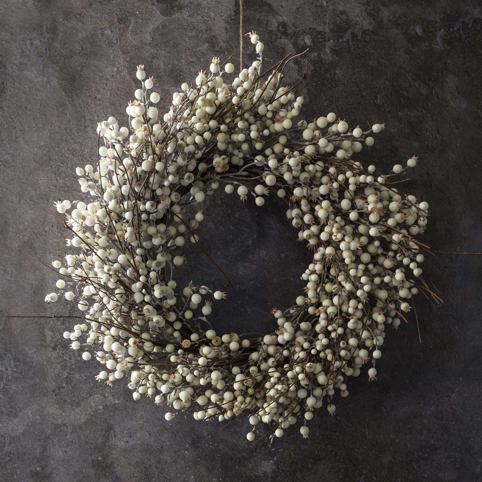 Artificial Berry Wreath, Cream