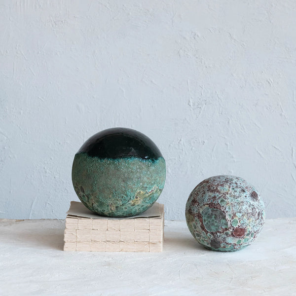 Coarse Terra-cotta Ball, Reactive Glaze, Volcano Finish