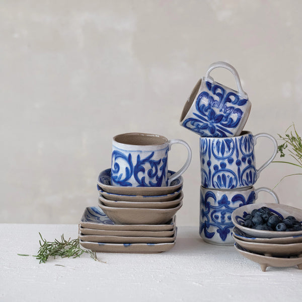 14 oz. Hand-Painted Stoneware Mug in Blue and White