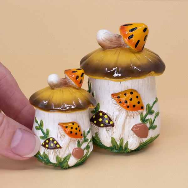 Merry Mushroom-Inspired 70s Hand-Painted Set